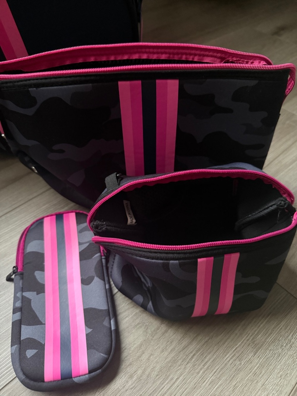 Haute Shore Billie Epic Tennis Camouflage Bag Set with Pink Stripes - Picture 8 of 9